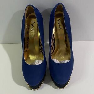 Qupid Women's 8 Blue Heels